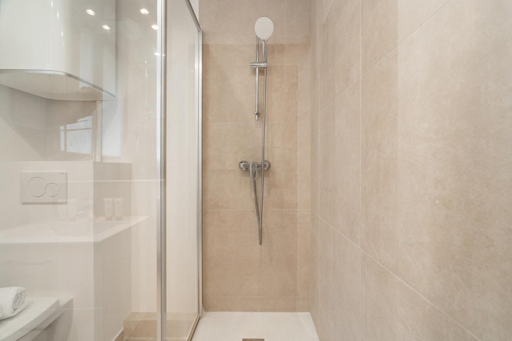 Family Apartment In Παρίσι Εξωτερικό φωτογραφία